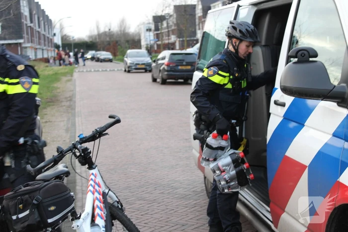 Straat afgezet na aantreffen vuurwerkbom
