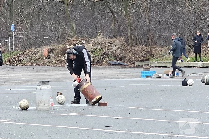 Carbidschieten trekt veel bekijks