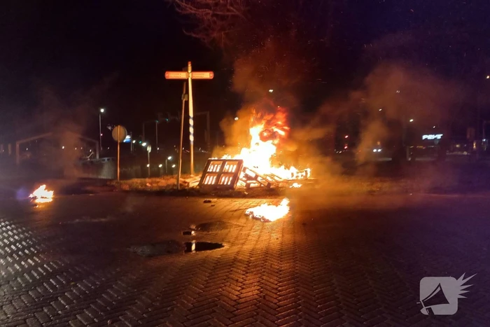 Buitenbrand geblust na sein veilig van politie