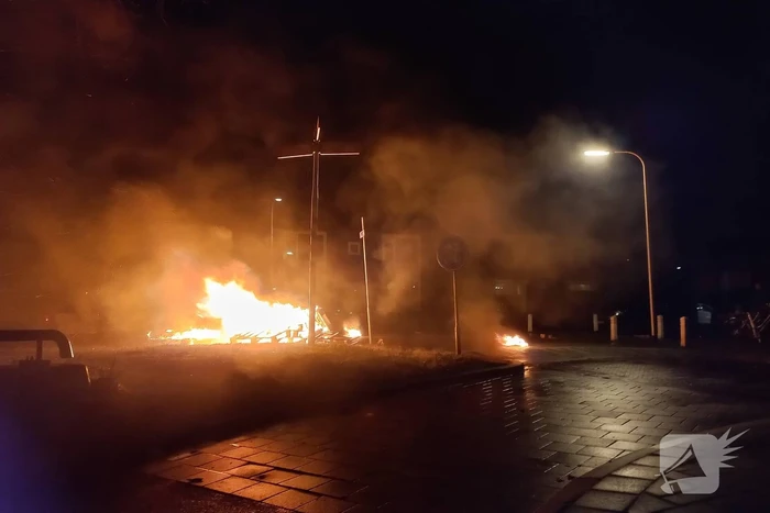 Buitenbrand geblust na sein veilig van politie