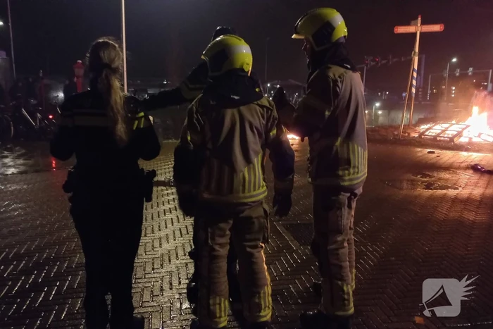 Buitenbrand geblust na sein veilig van politie