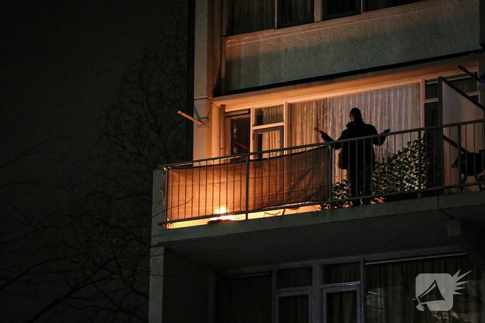 Brandweer ingezet voor vuurkorf op balkon