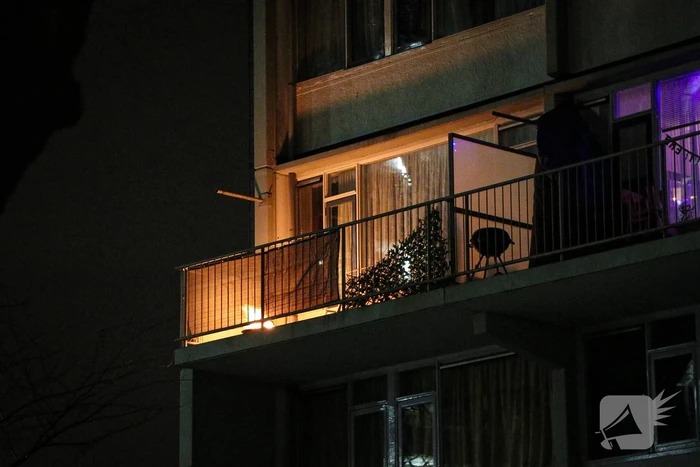 Brandweer ingezet voor vuurkorf op balkon