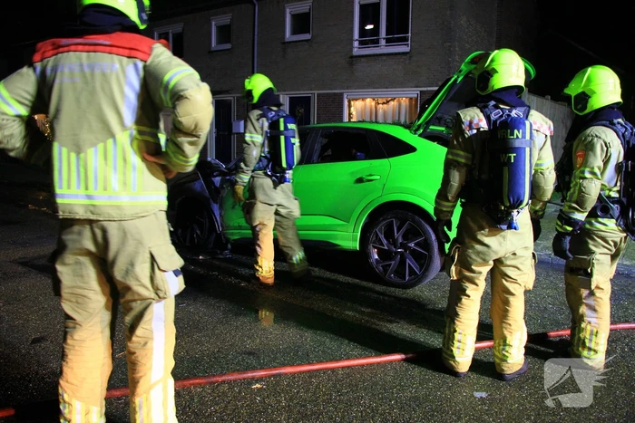 Dure Audi RSQ3 verwoest door brand