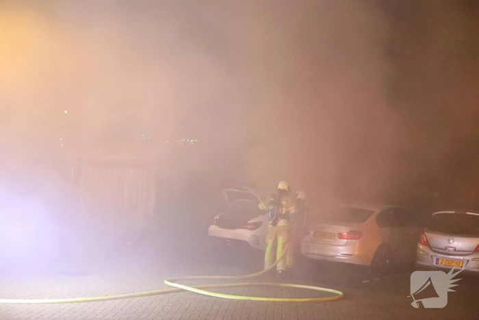 Auto verwoest door brand
