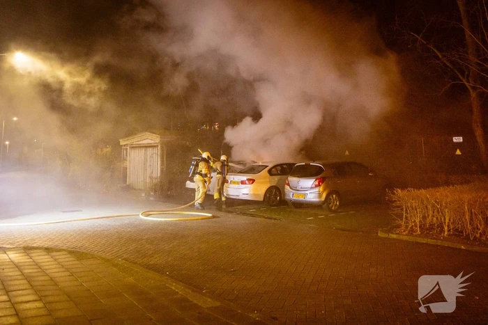 Auto verwoest door brand