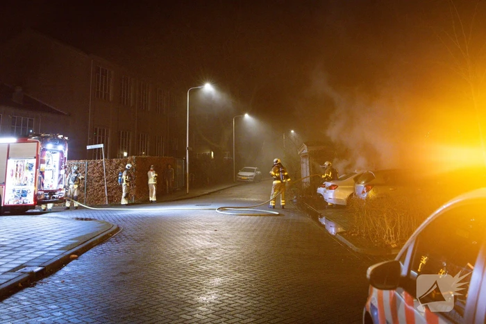 Auto verwoest door brand