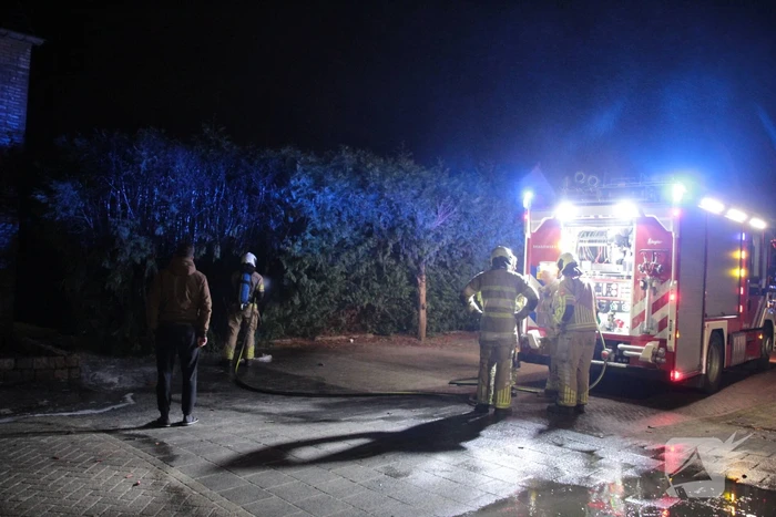 Vuurwerk veroorzaakt brand in heg
