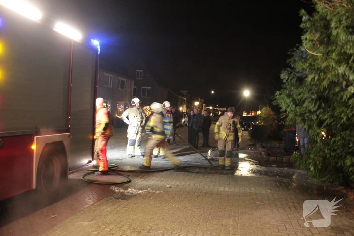 Vuurwerk veroorzaakt brand in heg