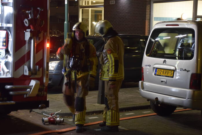 Brand op balkon door vuurwerk