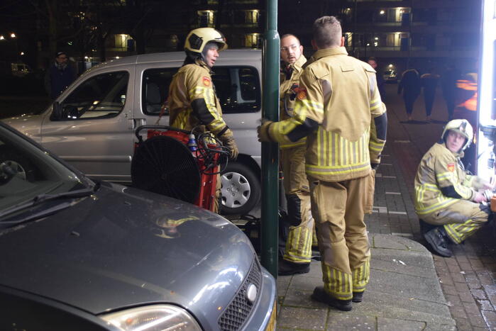 Brand op balkon door vuurwerk