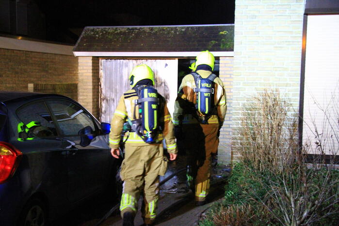Veel schade na brand in garage