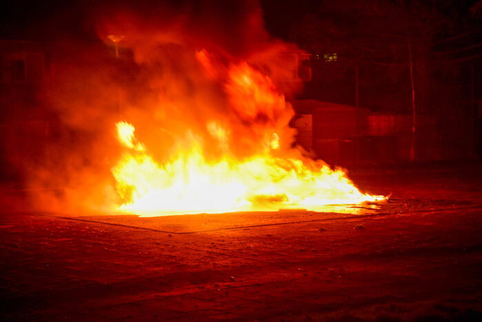 Veel rookontwikkeling bij flinke buitenbrand
