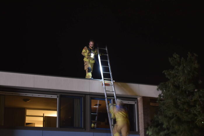 Waterlekkage op dak door vuurwerk