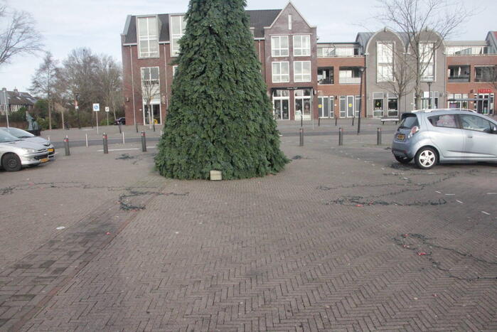 Grote gemeente kerstboom wederom vernield