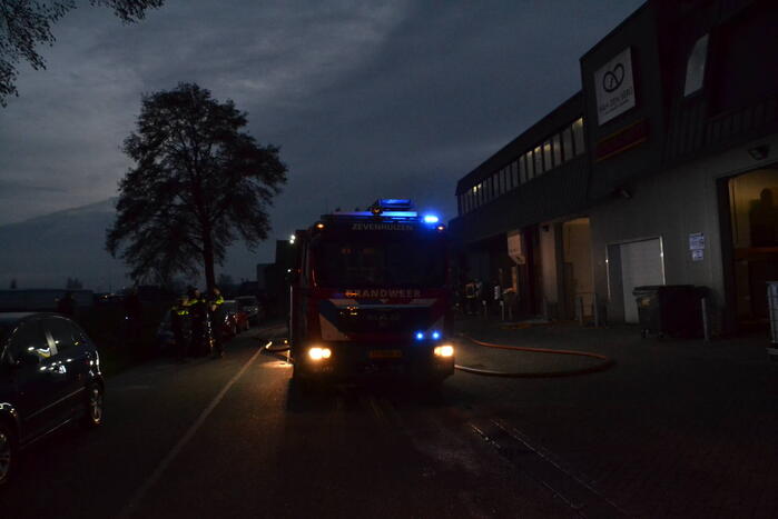 Bakkersbedrijf ontruimd door brand