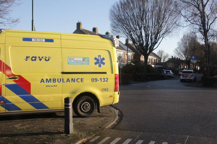 Fietsster gewond bij botsing met personenwagen