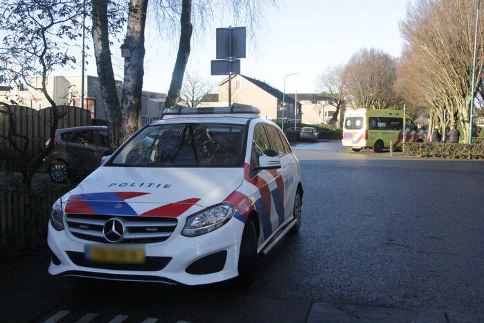 Fietsster gewond bij botsing met personenwagen