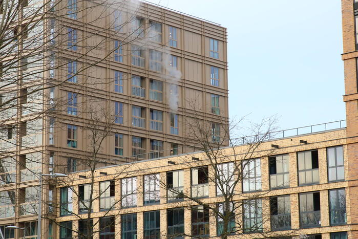 Zeer grote brand op zevende etage flat