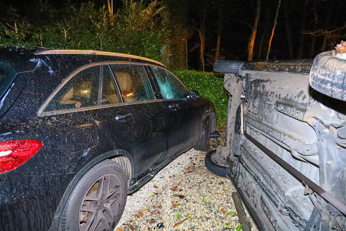 Sushi bezorger belandt in voortuin van woning