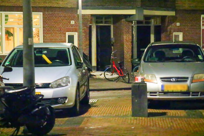 Flinke schade door explosie bij voordeur