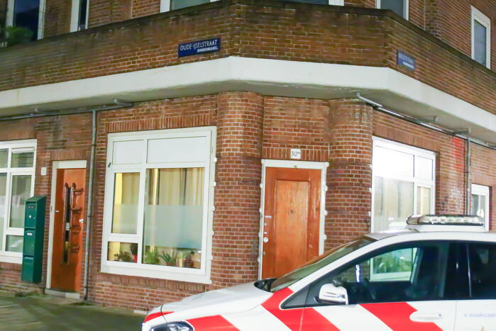 Flinke schade door explosie bij voordeur