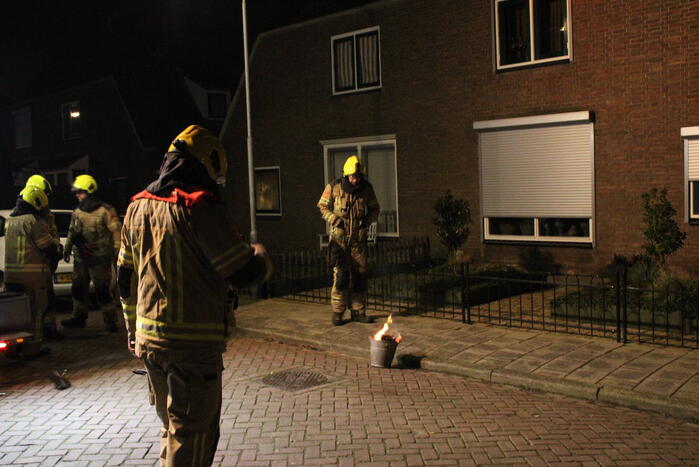 Vonkenregen bij schoorsteenbrand