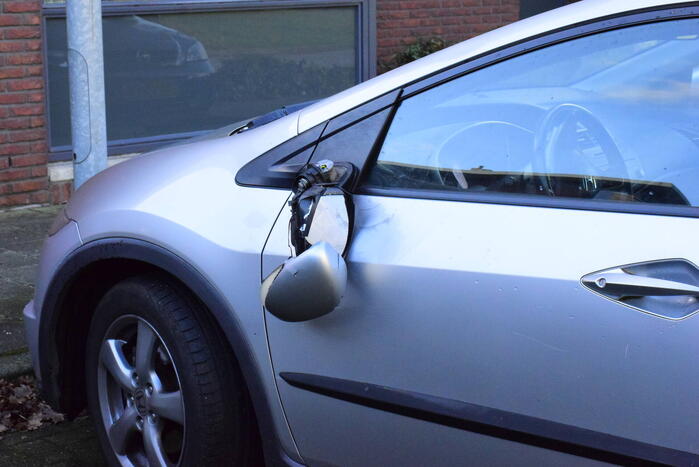 Jonge fietser naar ziekenhuis na aanrijding met auto