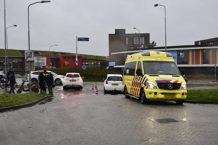 Scooterrijder gewond bij botsing met auto