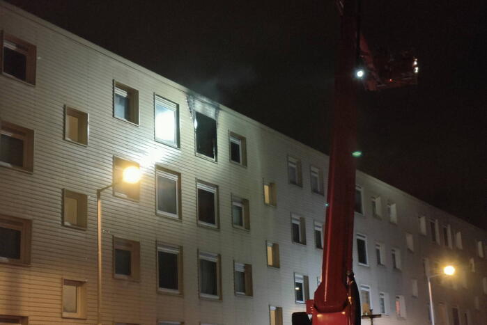 Brand op vierde verdieping van flatgebouw