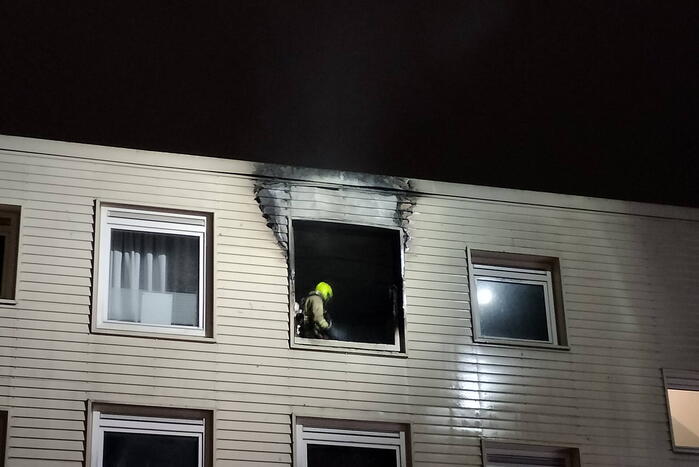 Brand op vierde verdieping van flatgebouw