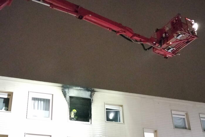 Brand op vierde verdieping van flatgebouw