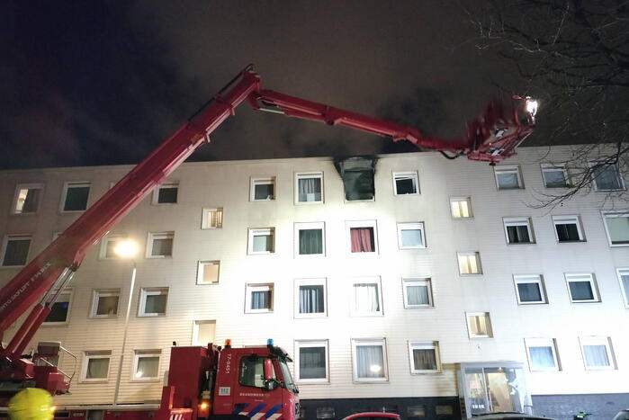 Brand op vierde verdieping van flatgebouw