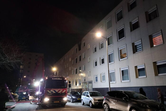 Brand op vierde verdieping van flatgebouw