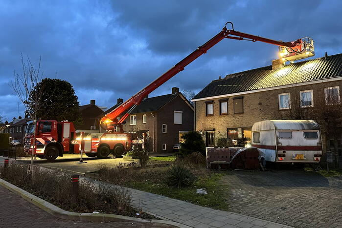 Schoorsteenbrand snel onder controle