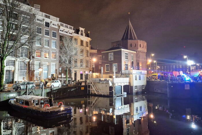 Man door hulpdiensten uit water gered en gereanimeerd