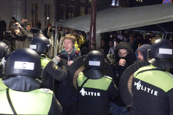 ME ontruimt Binnengasthuis UvA