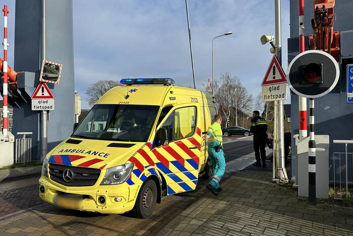 Fietsster gewond bij ongeval op Donkse Brug