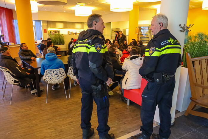 Asielzoekers demonstreren Voor betere omstandigheden