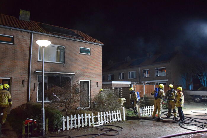 Uitslaande brand in woning waar eerder vrouw werd overgoten met zuur