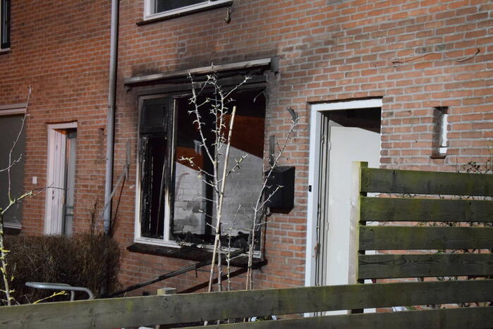 Uitslaande brand in woning waar eerder vrouw werd overgoten met zuur