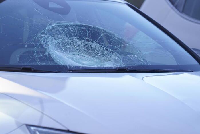 Fietser met spoed naar ziekenhuis gebracht