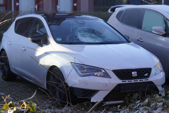 Fietser met spoed naar ziekenhuis gebracht