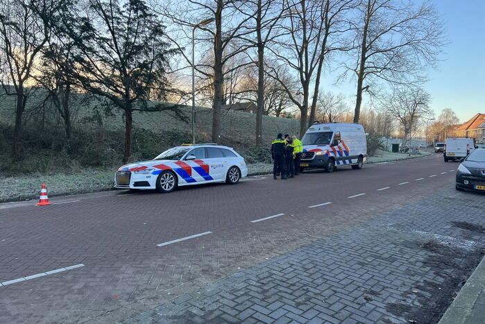 Fietser met spoed naar ziekenhuis gebracht