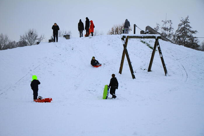 Winters weer zorgt voor sneeuwpret in Weert