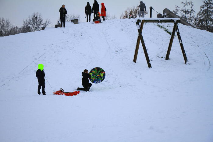 Winters weer zorgt voor sneeuwpret in Weert