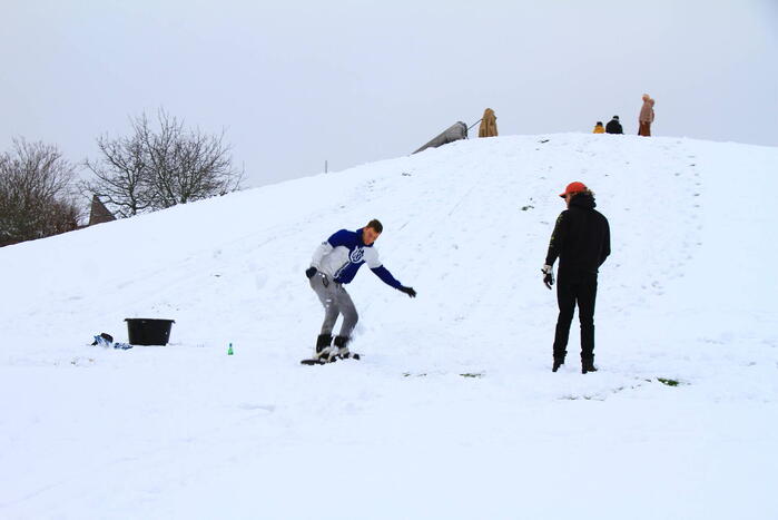 Winters weer zorgt voor sneeuwpret in Weert