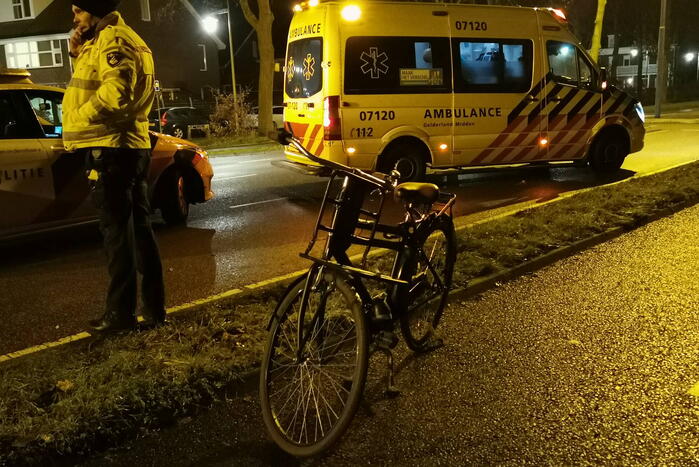 Fietser geschept bij oversteekplaats