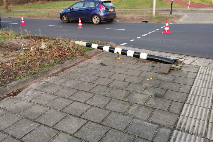 Automobilist ramt verkeerslicht