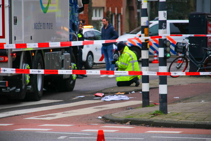 Persoon ernstig gewond bij ongeval met vrachtwagen